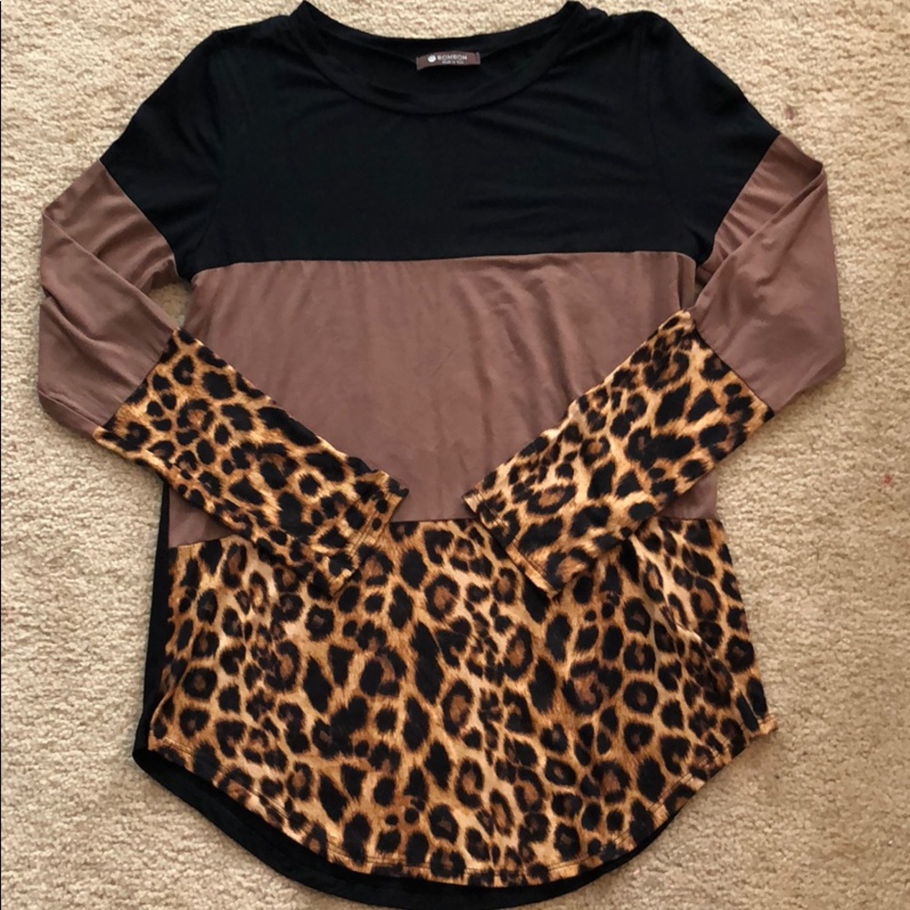 Medium Leopard BomBom Top